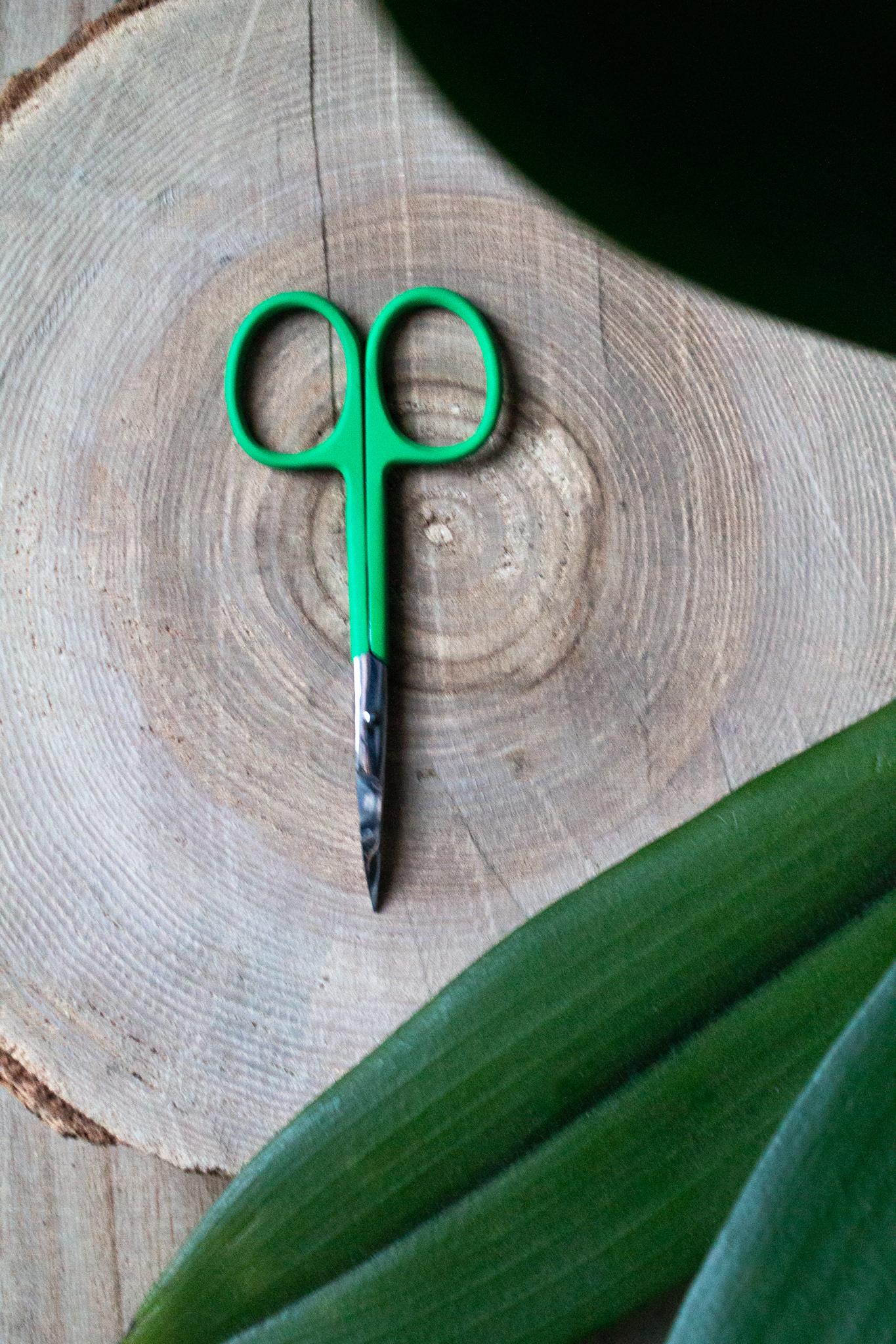Manikúrní nůžky - zelené